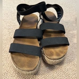 Steve Madden Platform Sandal